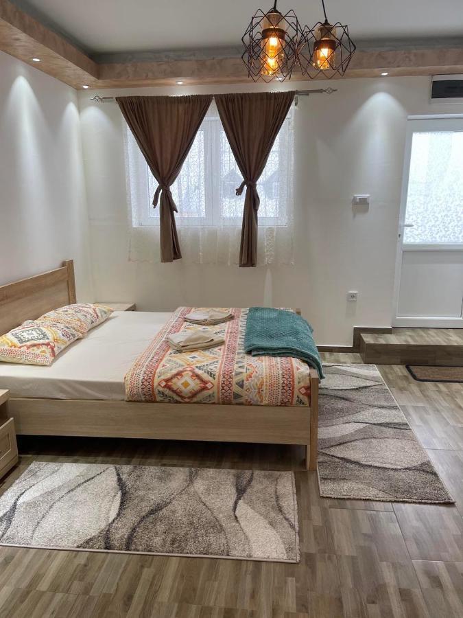 Studio Apartment Lalovic Жабляк Экстерьер фото